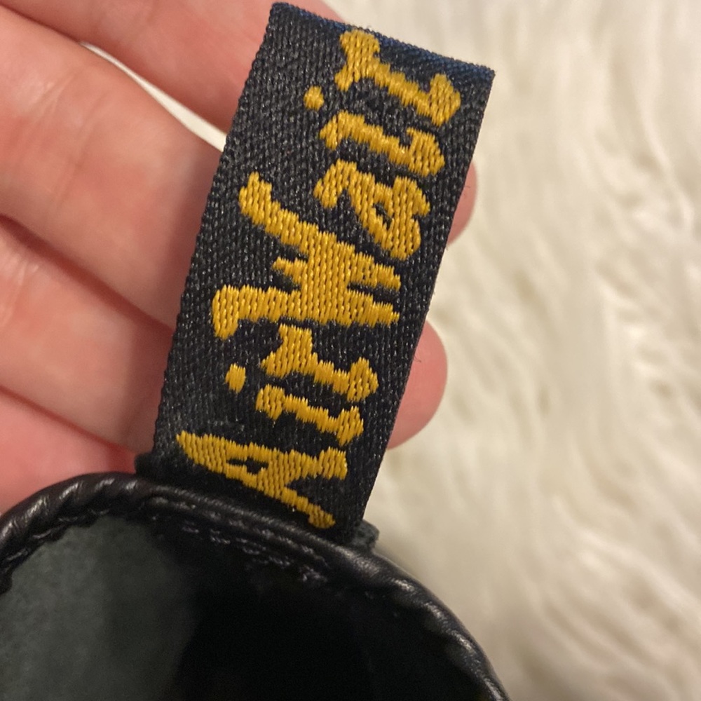 Dr.Martens  Air Wair with sole bouncing 🥾 size 8M BNWOT please see all photos - Picture 5 of 17